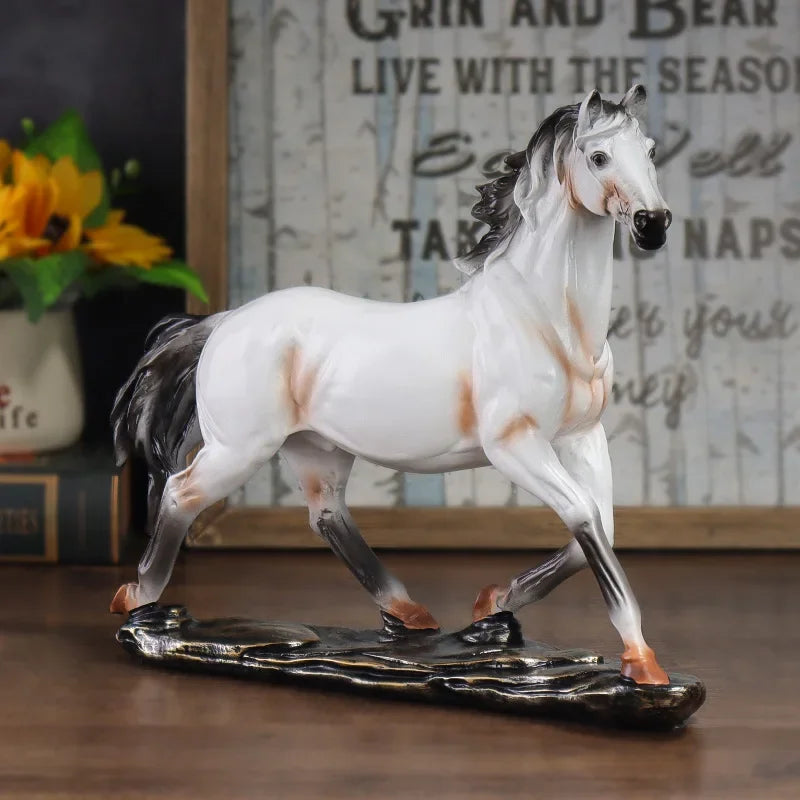 Escultura Cavalo em Resina Estilo Chinês Pose em Galope Lenogue
