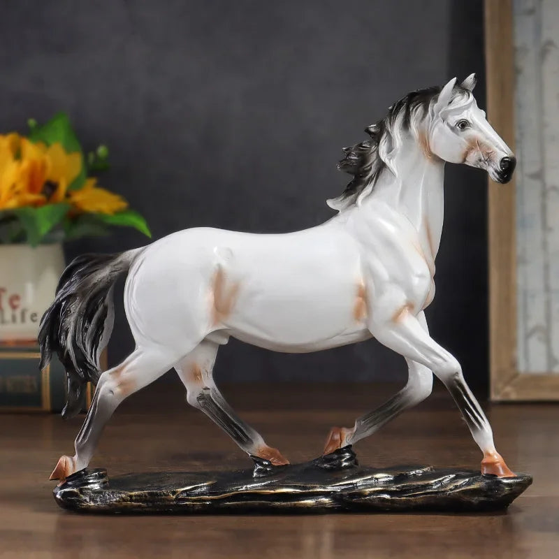 Escultura Cavalo em Resina Estilo Chinês Pose em Galope Lenogue Branco