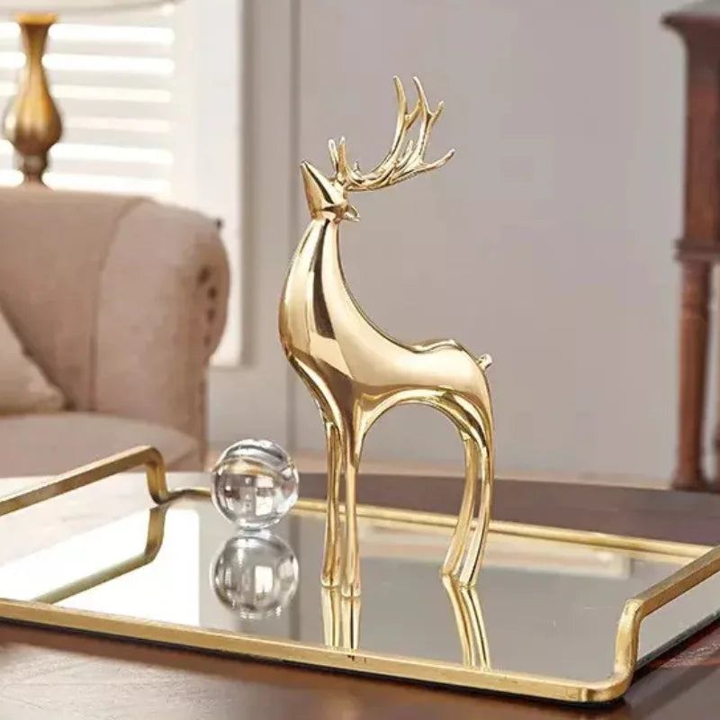 Escultura de Cervo Dourado com Bola de Cristal para Sala e Escritório Lenogue