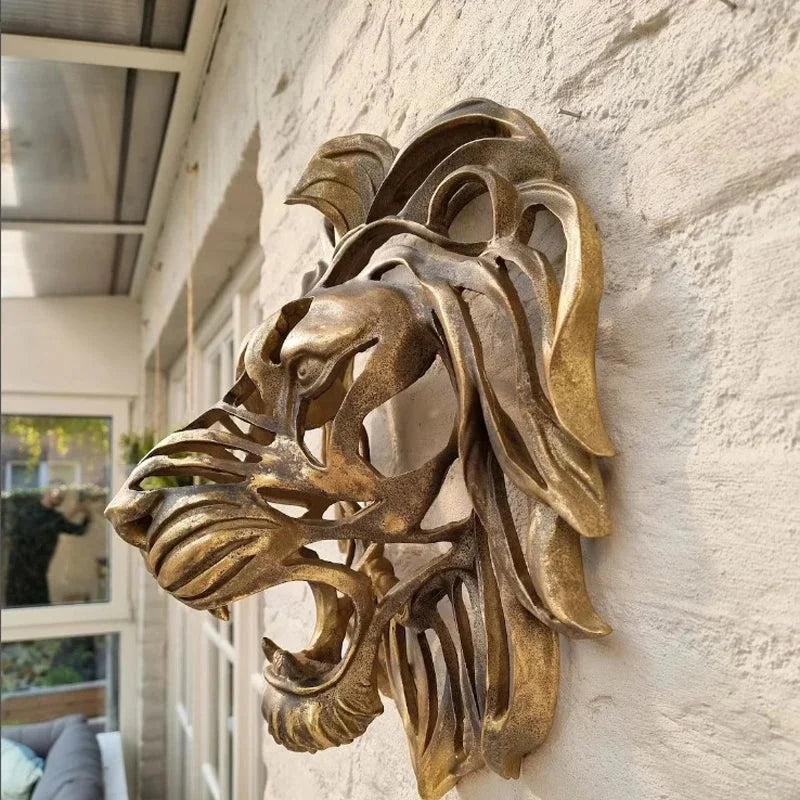 Escultura de Parede Cabeça de Leão Dourada em Alto Relevo Lenogue