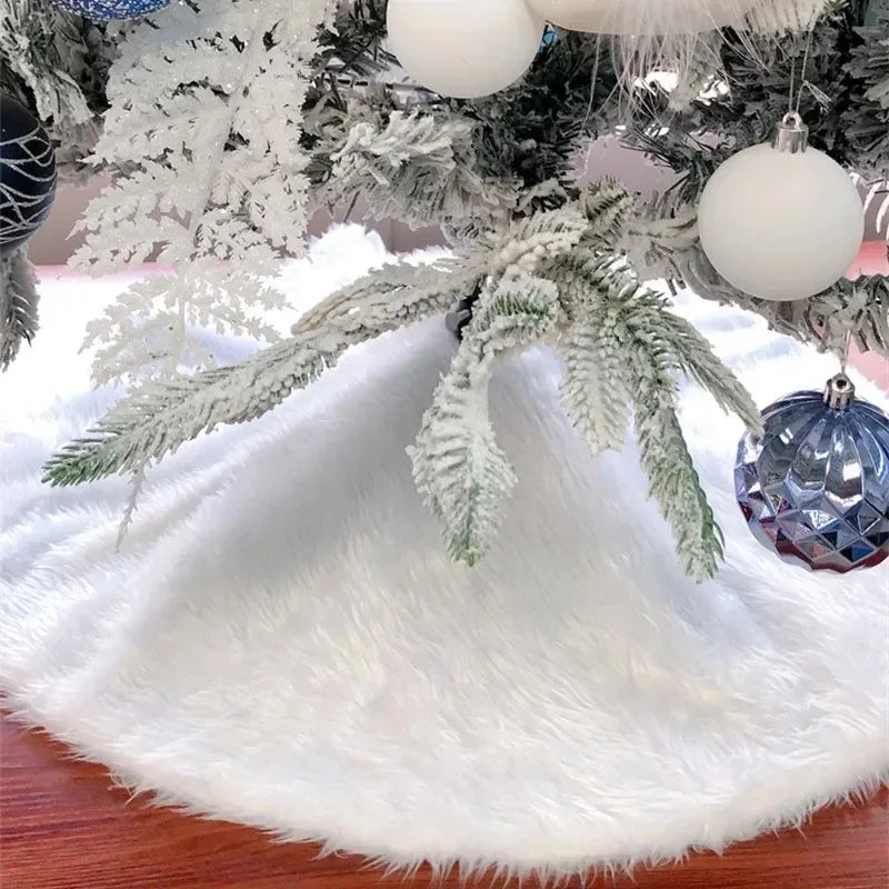 Saia para árvore de Natal Redonda Plush Neve Branca Lenogue Branco