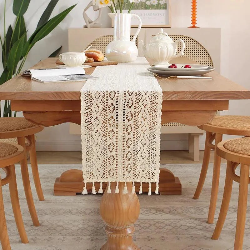 Trilho de Mesa Vintage em Crochê de Algodão para Decoração Lenogue