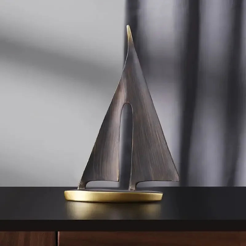 Escultura Barco Veleiro em Resina para Sala e Quarto Lenogue