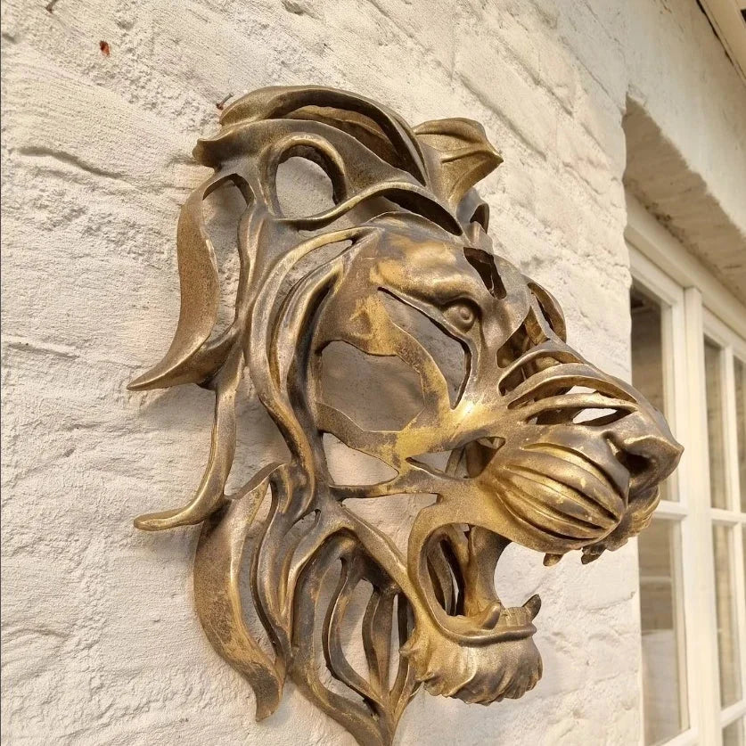Escultura de Parede Cabeça de Leão Dourada em Alto Relevo Lenogue Dourado